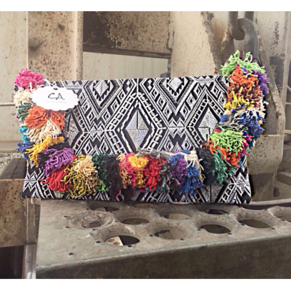 Delilah clutch